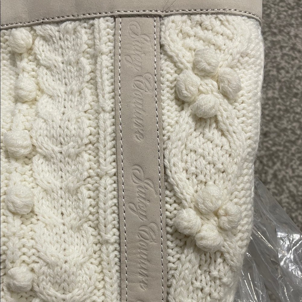 Juicy Couture Snowbunny Winter Boots with Pom Poms - Picture 2 of 9